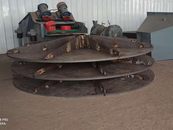 重型座式給料機(jī) 重型座式給料機(jī)