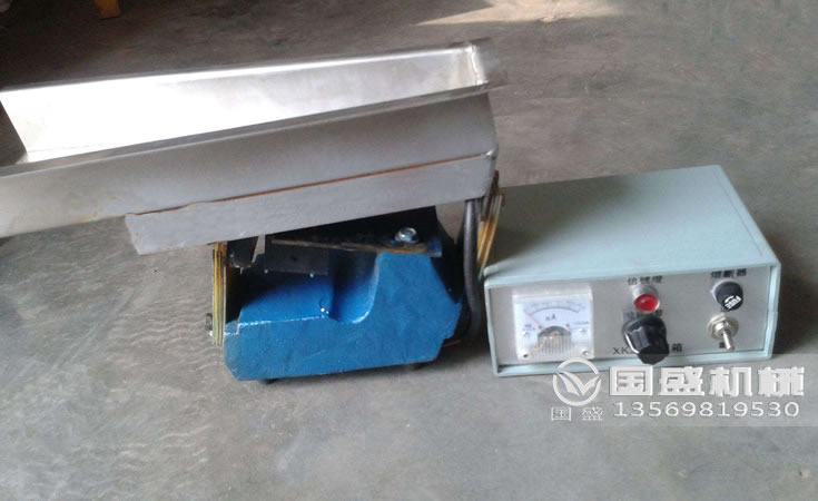 微型電磁振動(dòng)給料機(jī) 微型電磁振動(dòng)給料機(jī)